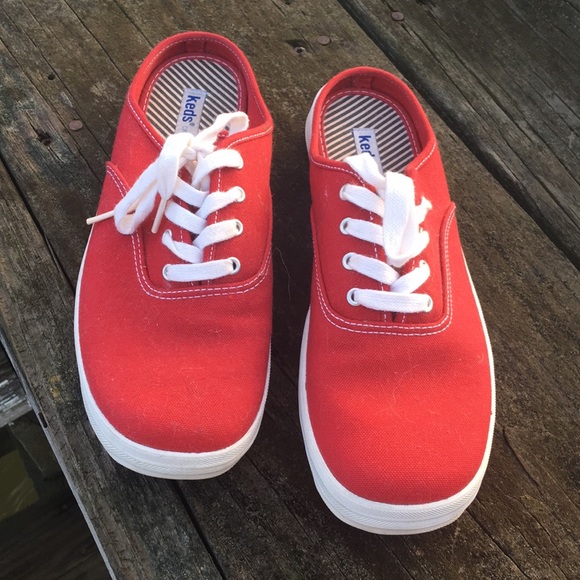 red keds slip on